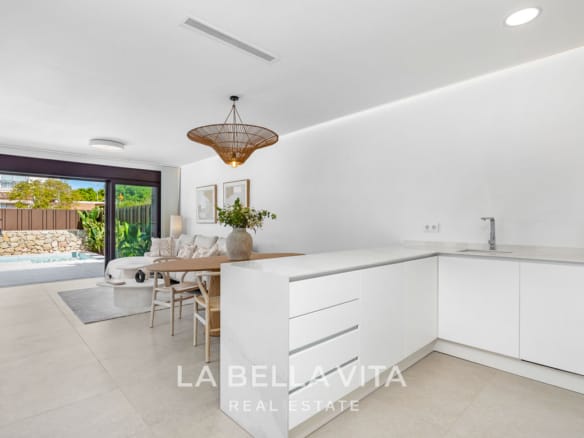 New Build Modern Mediterranean-Style Villa for sale in Mil Palmeras, Alicante