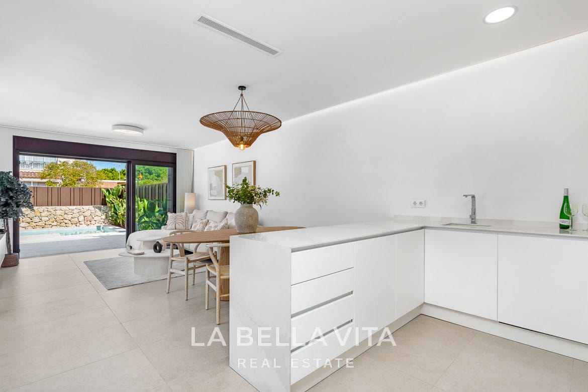 New Build Modern Mediterranean-Style Villa for sale in Mil Palmeras, Alicante