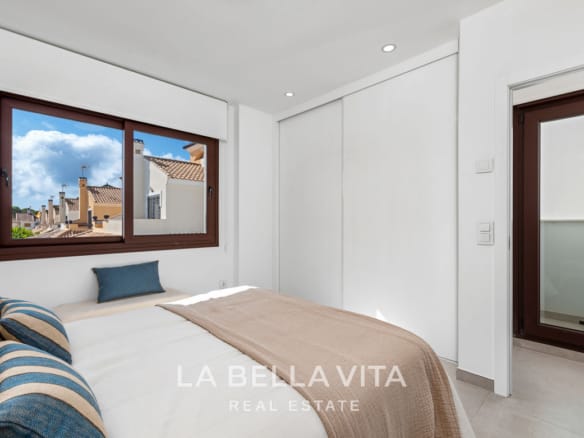 New Build Modern Mediterranean-Style Villa for sale in Mil Palmeras, Alicante