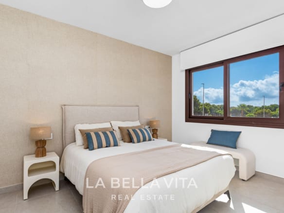 New Build Modern Mediterranean-Style Villa for sale in Mil Palmeras, Alicante