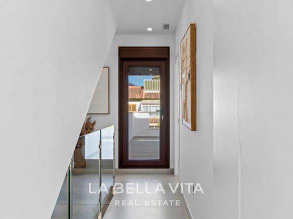 New Build Modern Mediterranean-Style Villa for sale in Mil Palmeras, Alicante