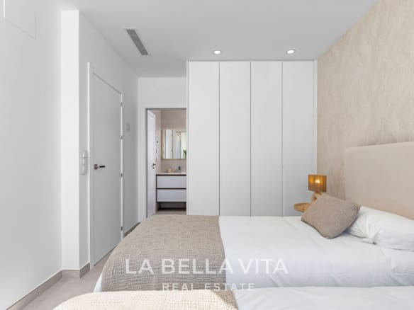 New Build Modern Mediterranean-Style Villa for sale in Mil Palmeras, Alicante