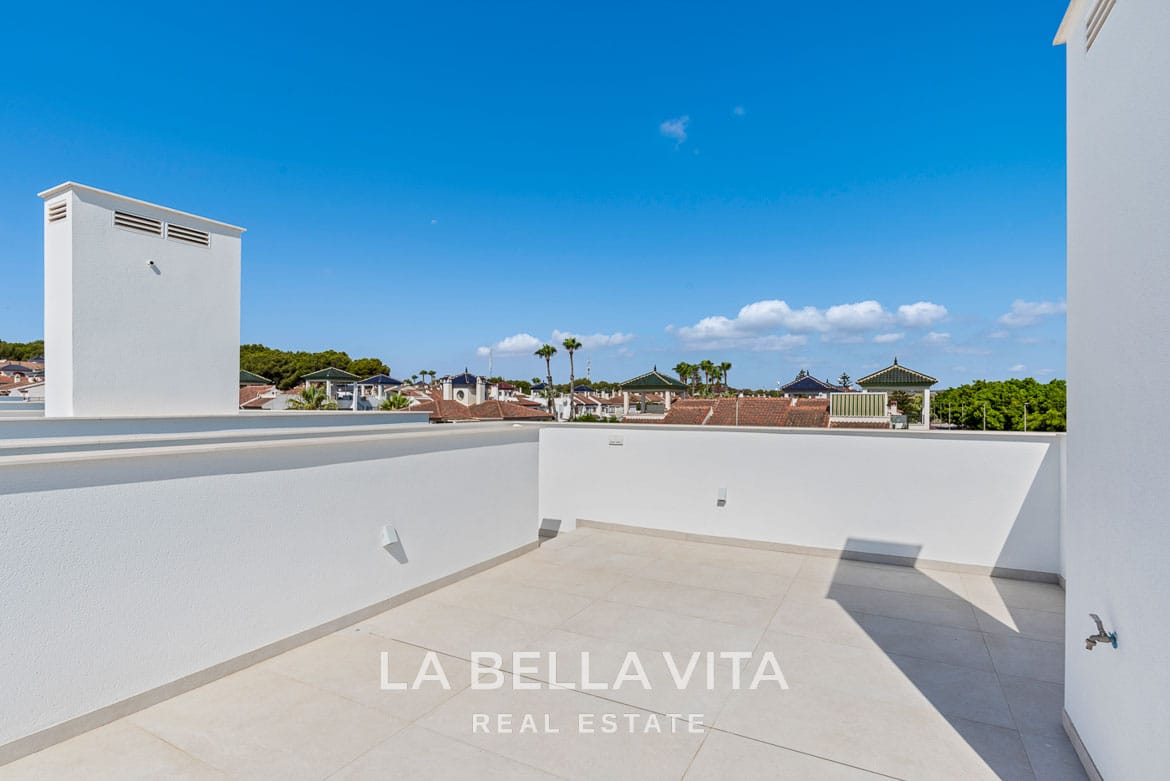 New Build Modern Mediterranean-Style Villa for sale in Mil Palmeras, Alicante