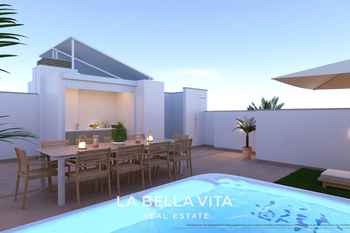 New Build top floor Apartments with solarium for sale by the beach in Torre de la Horadada, Alicante, Spain