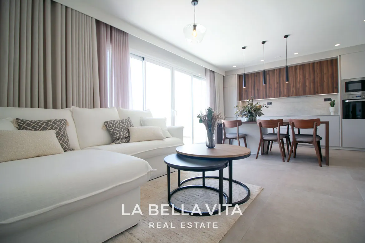 New Build top floor Apartments with solarium for sale by the beach in Torre de la Horadada, Alicante, Spain