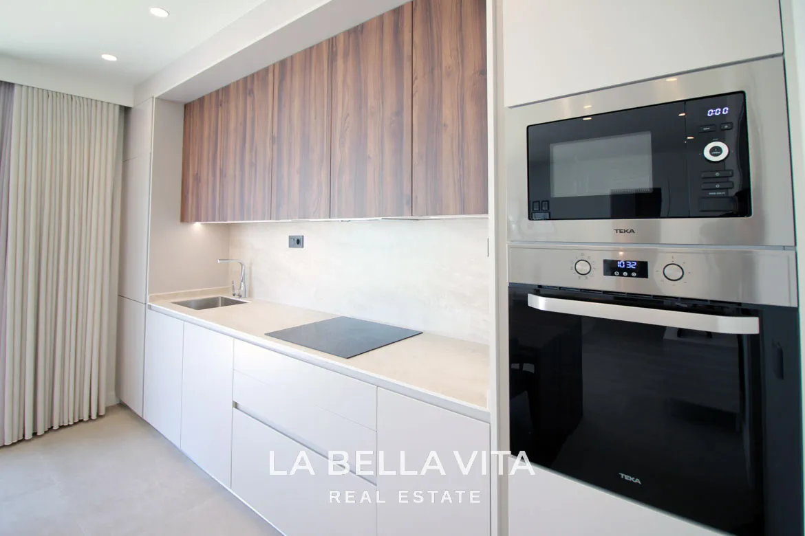 New Build top floor Apartments with solarium for sale by the beach in Torre de la Horadada, Alicante, Spain
