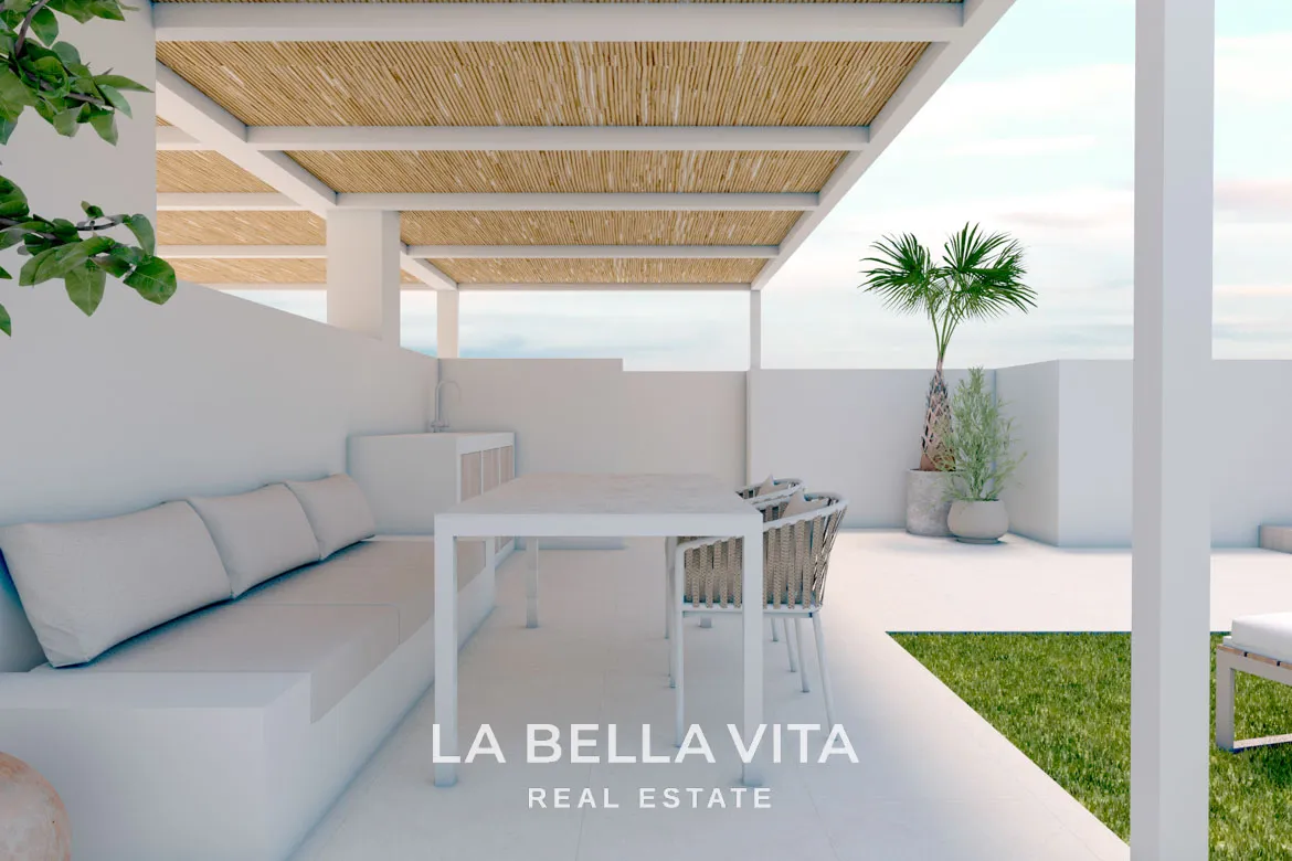 New Build top floor Apartments with solarium for sale by the beach in Torre de la Horadada, Alicante, Spain