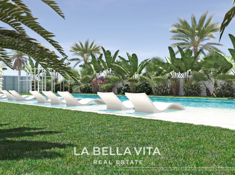 New Build top floor Apartments with solarium for sale by the beach in Torre de la Horadada, Alicante, Spain