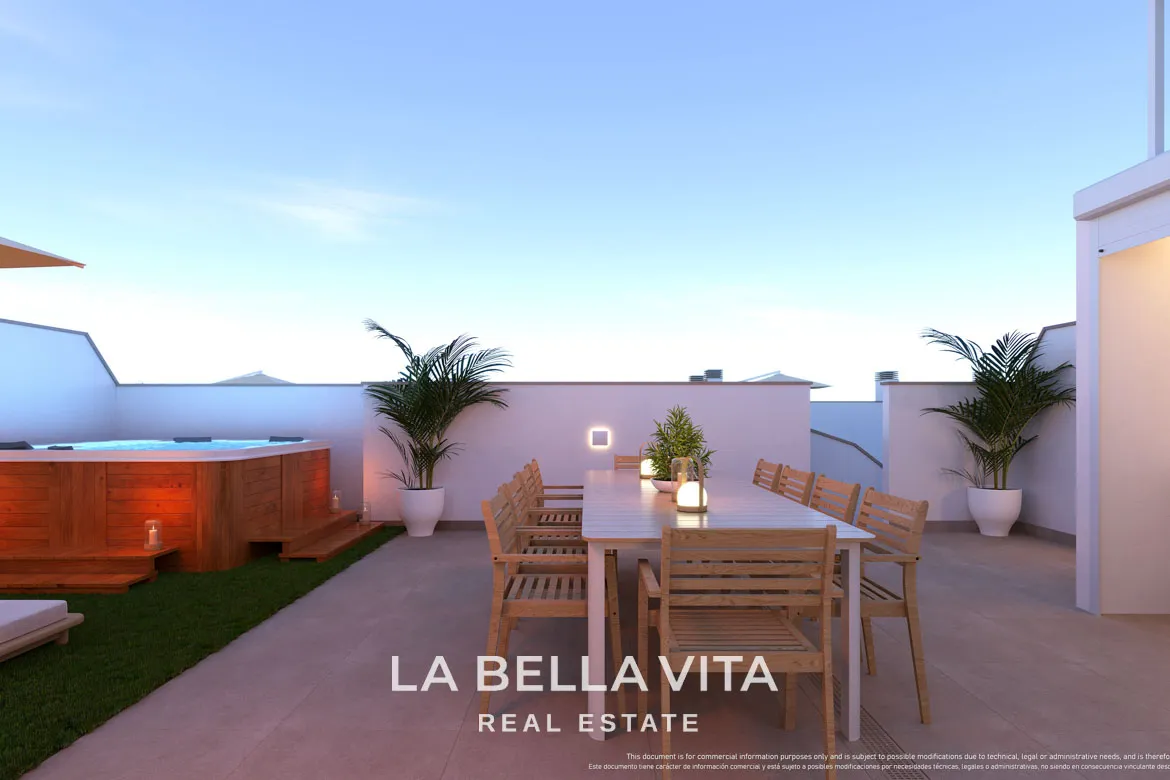 New Build top floor Apartments with solarium for sale by the beach in Torre de la Horadada, Alicante, Spain