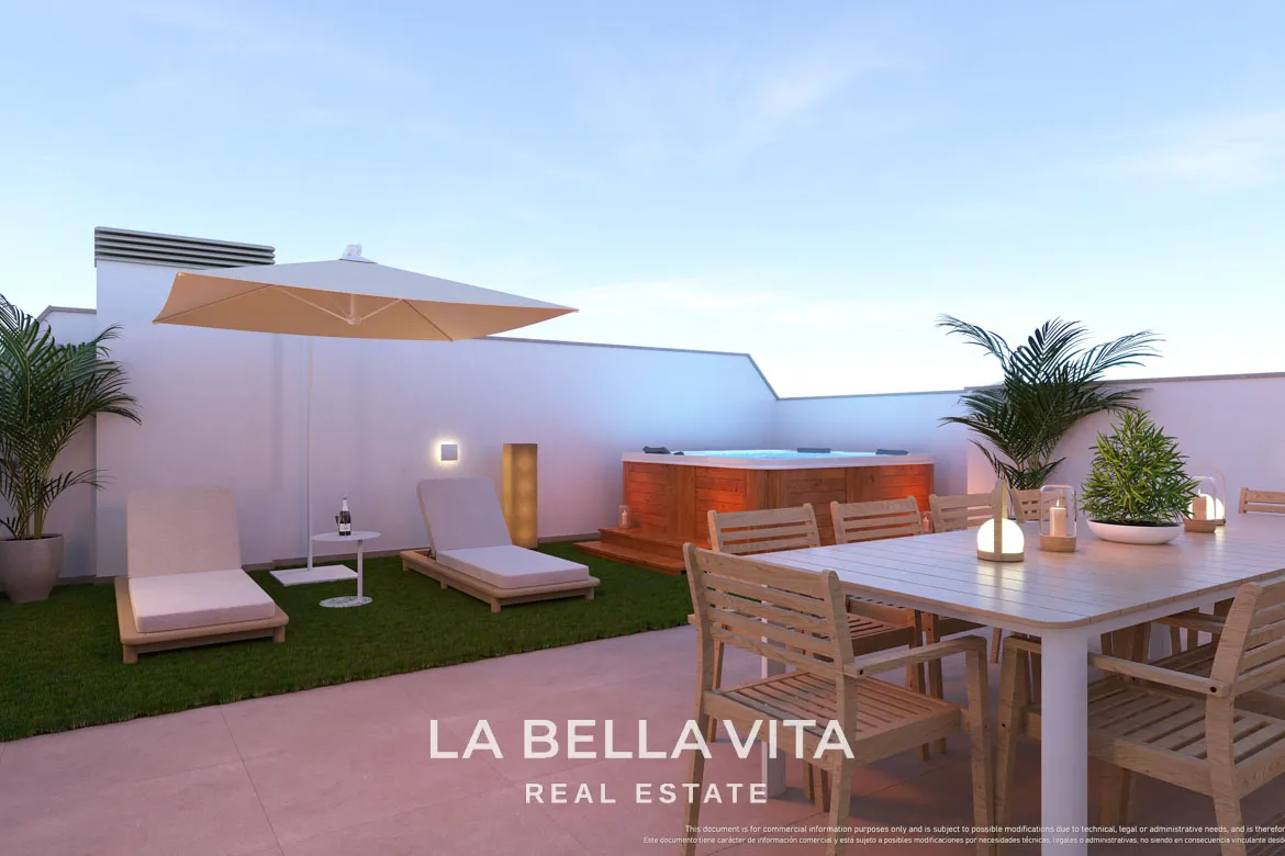 New Build top floor Apartments with solarium for sale by the beach in Torre de la Horadada, Alicante, Spain