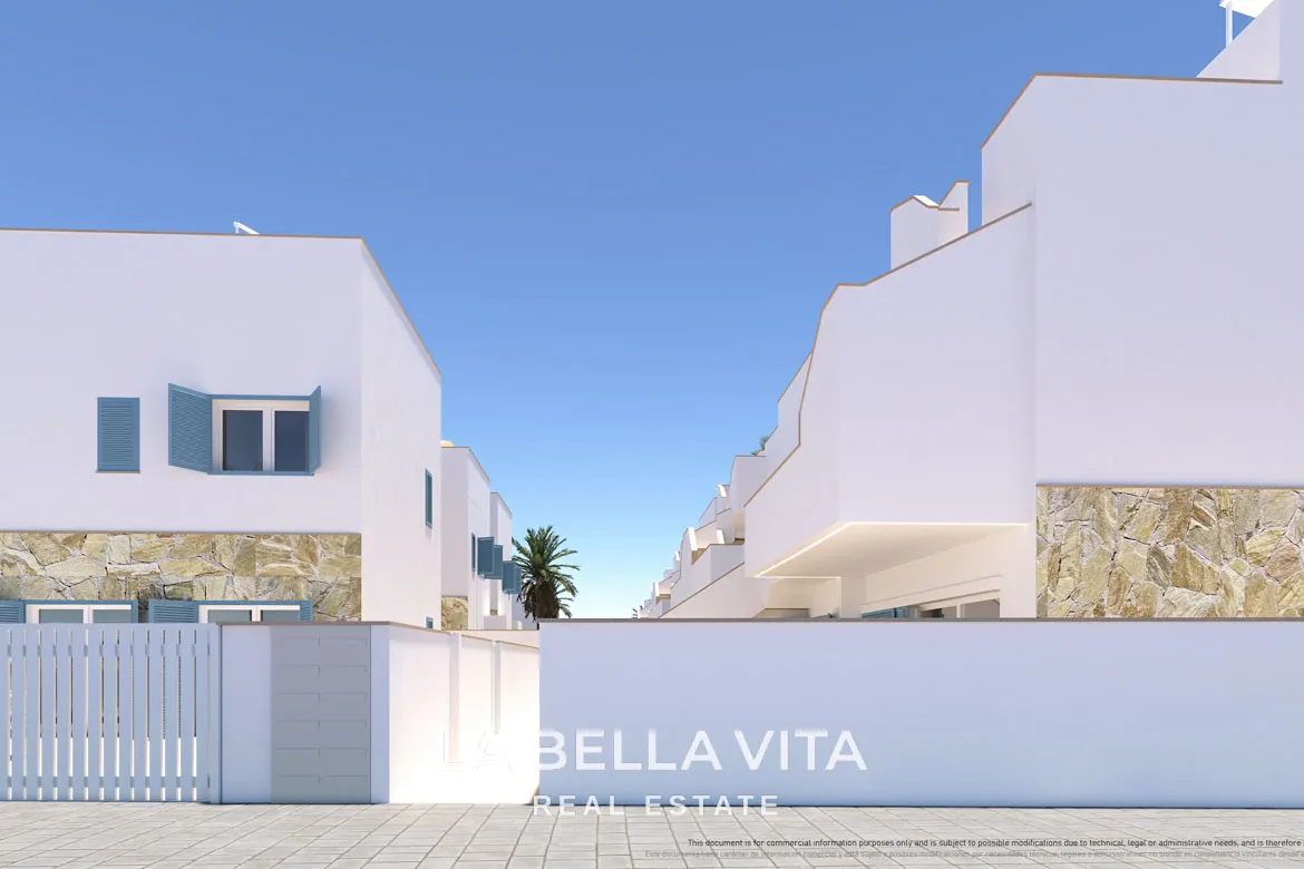 New Build top floor Apartments with solarium for sale by the beach in Torre de la Horadada, Alicante, Spain
