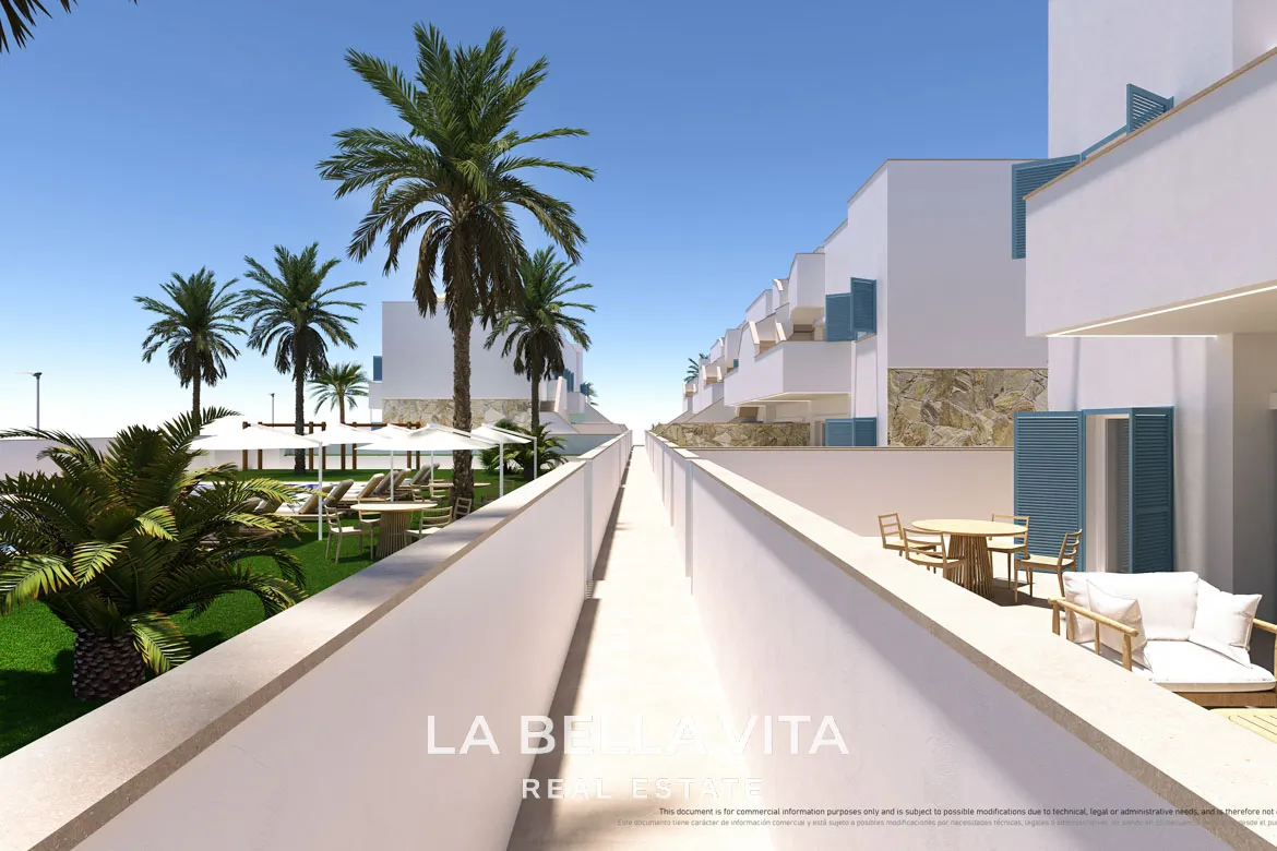 New Build top floor Apartments with solarium for sale by the beach in Torre de la Horadada, Alicante, Spain