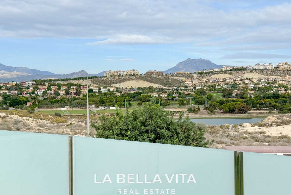 New Build Villas with sea views for sale in Mutxamel, Alicante