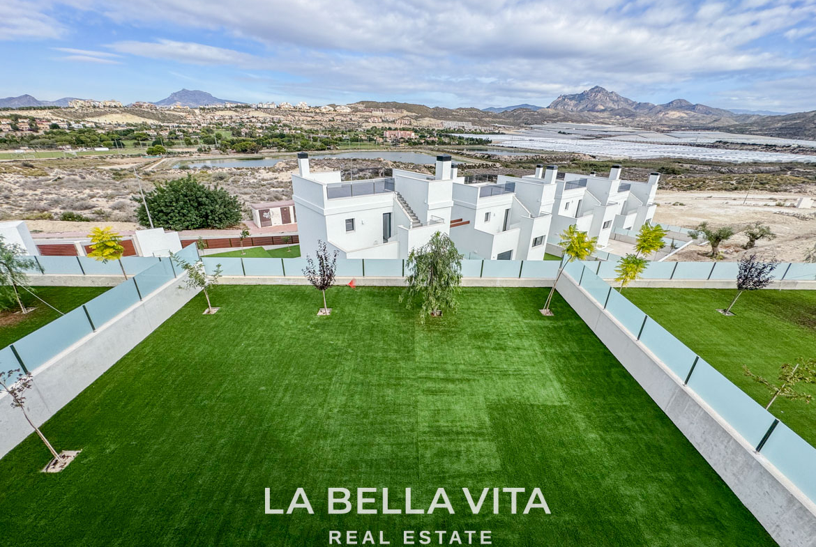 New Build Villas with sea views for sale in Mutxamel, Alicante