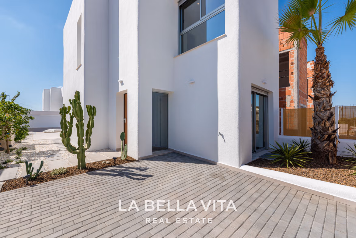 New Build Ibiza Style Properties for sale in Serena Golf, Los Alcazares, Spain-11 New Build Ibiza Style Properties for sale in Serena Golf, Los Alcazares, Spain