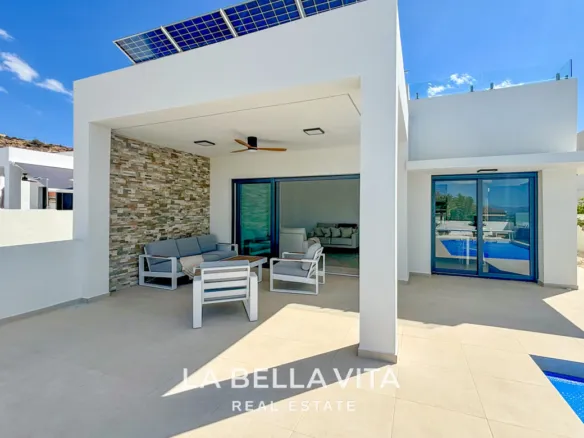 New Build Independent Villas with private pools for sale in Benijofar, Alicante