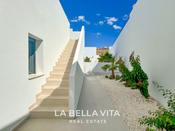New Build Independent Villas with private pools for sale in Benijofar, Alicante
