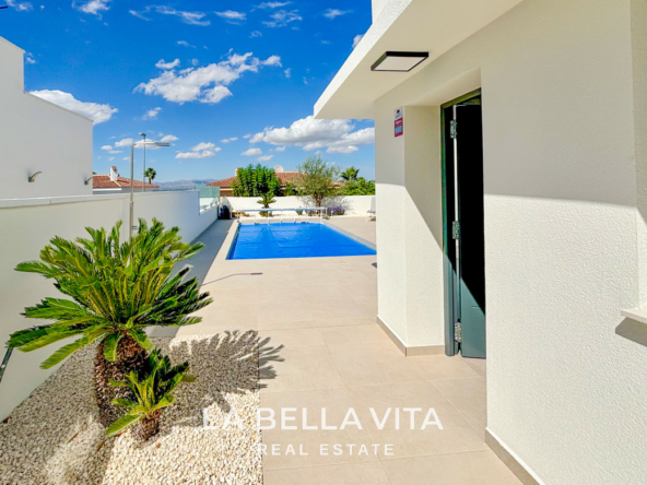 New Build Independent Villas with private pools for sale in Benijofar, Alicante