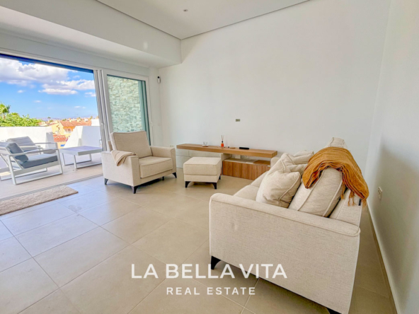 New Build Independent Villas with private pools for sale in Benijofar, Alicante