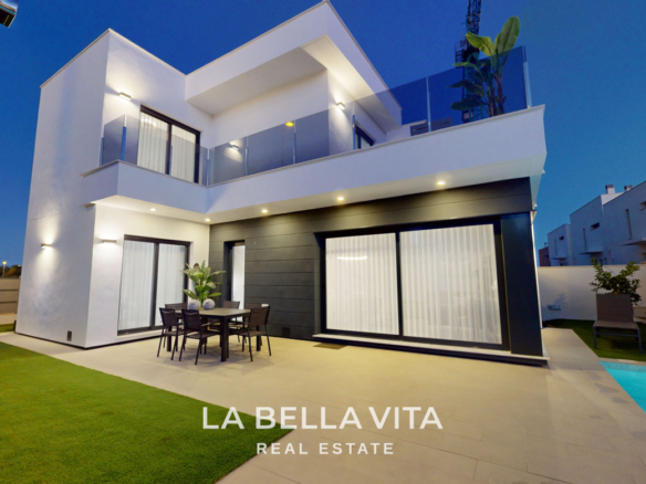 New Build Properties with private pools for sale in Roda Golf, Murcia, Spain