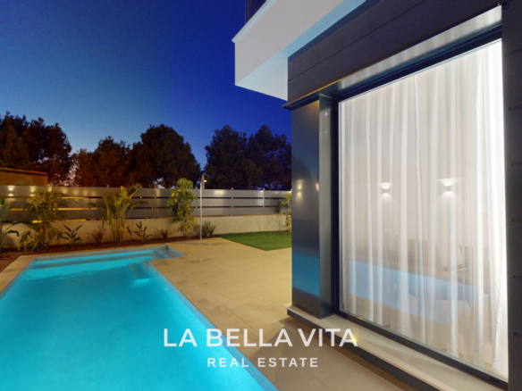 New Build Properties with private pools for sale in Roda Golf, Murcia, Spain