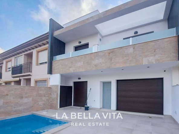 Modern New Build Townhouses with private pools for sale in San Pedro del Pinatar, Murcia