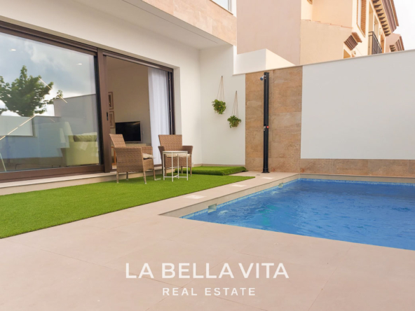 Modern New Build Townhouses with private pools for sale in San Pedro del Pinatar, Murcia