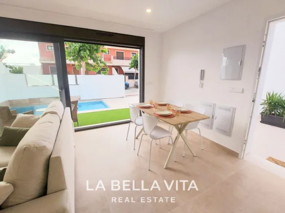 Modern New Build Townhouses with private pools for sale in San Pedro del Pinatar, Murcia