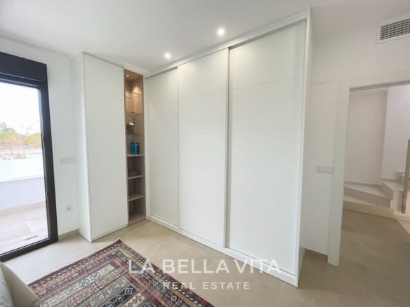 New Build Townhouses in San Pedro del Pinatar with Private Pool and Basement