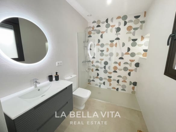 New Build Townhouses in San Pedro del Pinatar with Private Pool and Basement