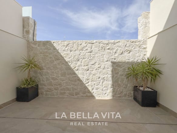 New Build Villas with Private Pools and Basements for sale in Ciudad Quesada, Alicante