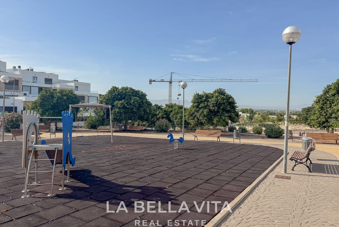 New Build Villas with Private Pools and Basements for sale in Ciudad Quesada, Alicante