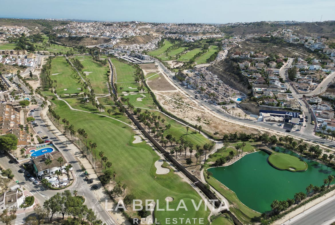 New Build Villas with Private Pools and Basements for sale in Ciudad Quesada, Alicante