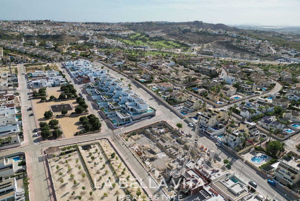 New Build Villas with Private Pools and Basements for sale in Ciudad Quesada, Alicante