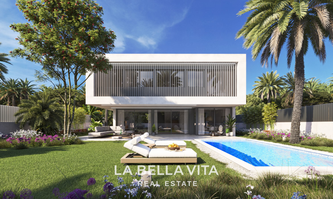 Luxury Independent New Build Villas with for sale in La Marina Urbanisation, Alicante