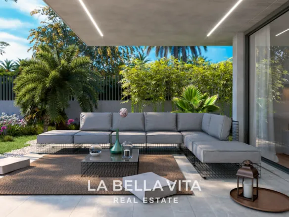 Luxury Independent New Build Villas with for sale in La Marina Urbanisation, Alicante