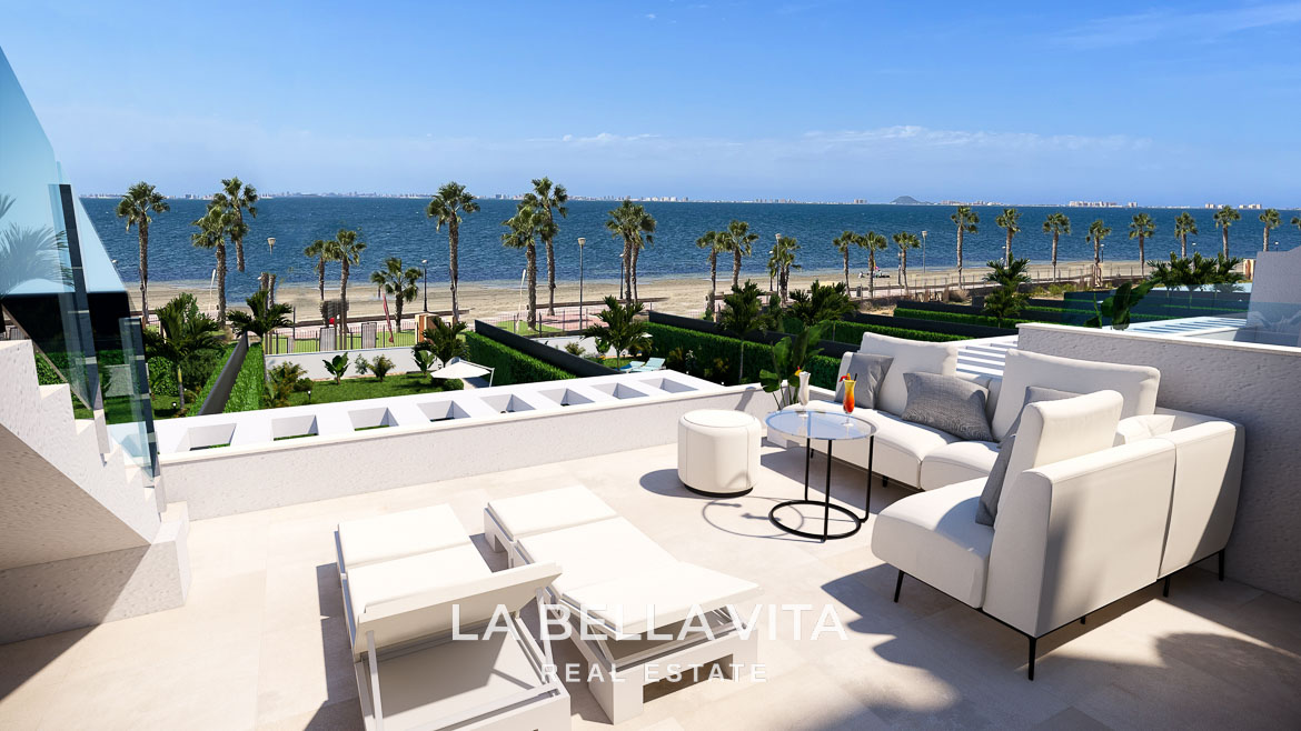 Exclusive Beachfront Villas with private pools and sea views for sale in Los Alcazares – Prime Location on the Mar Menor