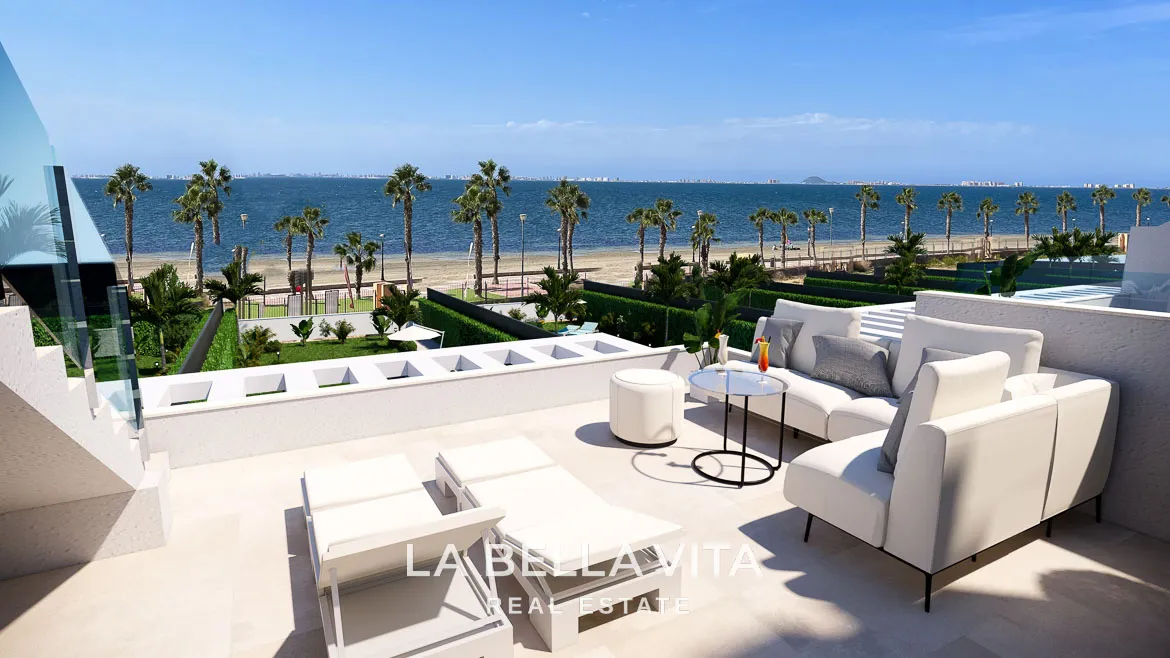 Exclusive Beachfront Villas with private pools and sea views for sale in Los Alcazares – Prime Location on the Mar Menor