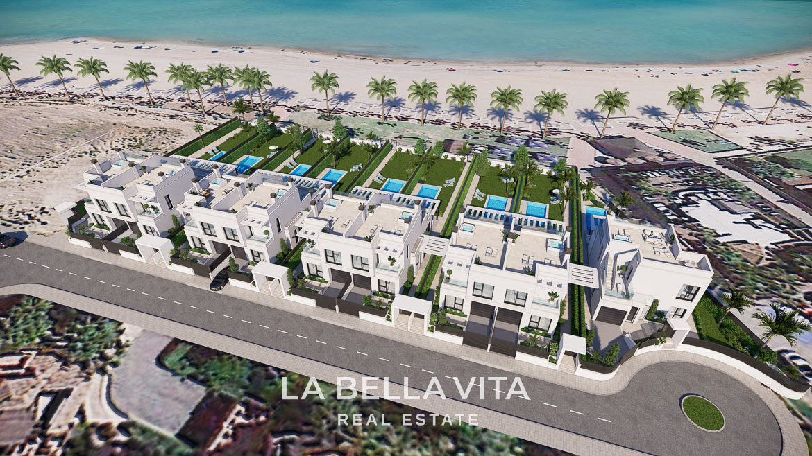 Exclusive Beachfront Villas with private pools and sea views for sale in Los Alcazares – Prime Location on the Mar Menor