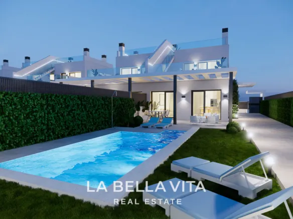 Exclusive Beachfront Villas with private pools and sea views for sale in Los Alcazares – Prime Location on the Mar Menor