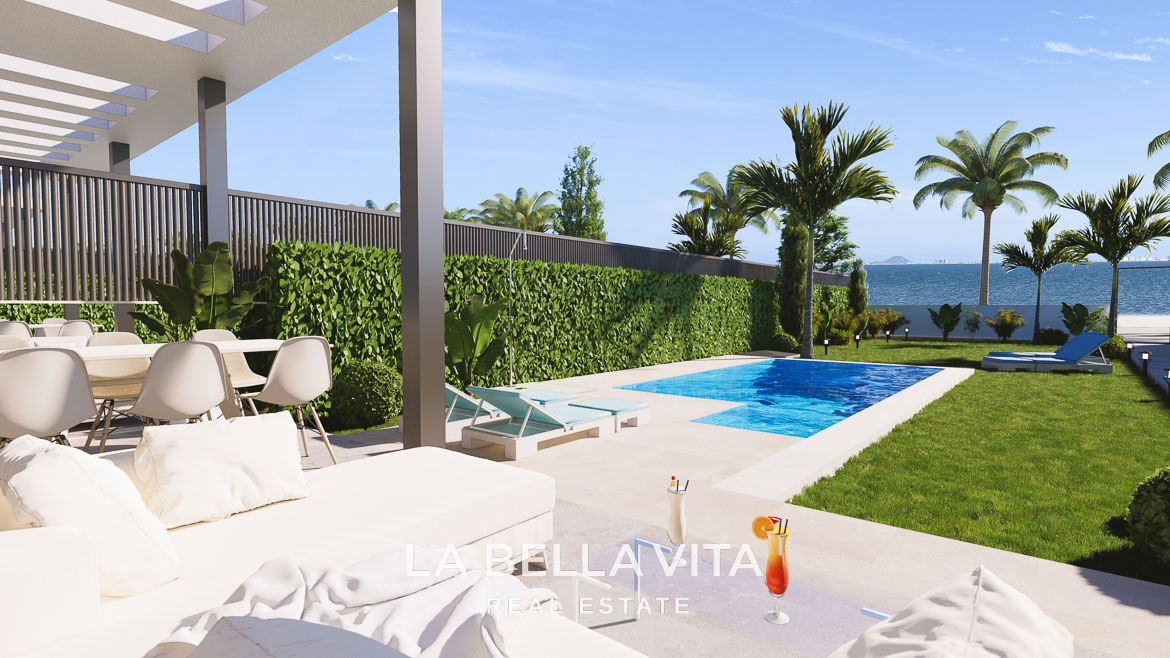 Exclusive Beachfront Villas with private pools and sea views for sale in Los Alcazares – Prime Location on the Mar Menor