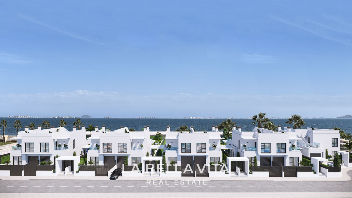 Exclusive Beachfront Villas with private pools and sea views for sale in Los Alcazares – Prime Location on the Mar Menor