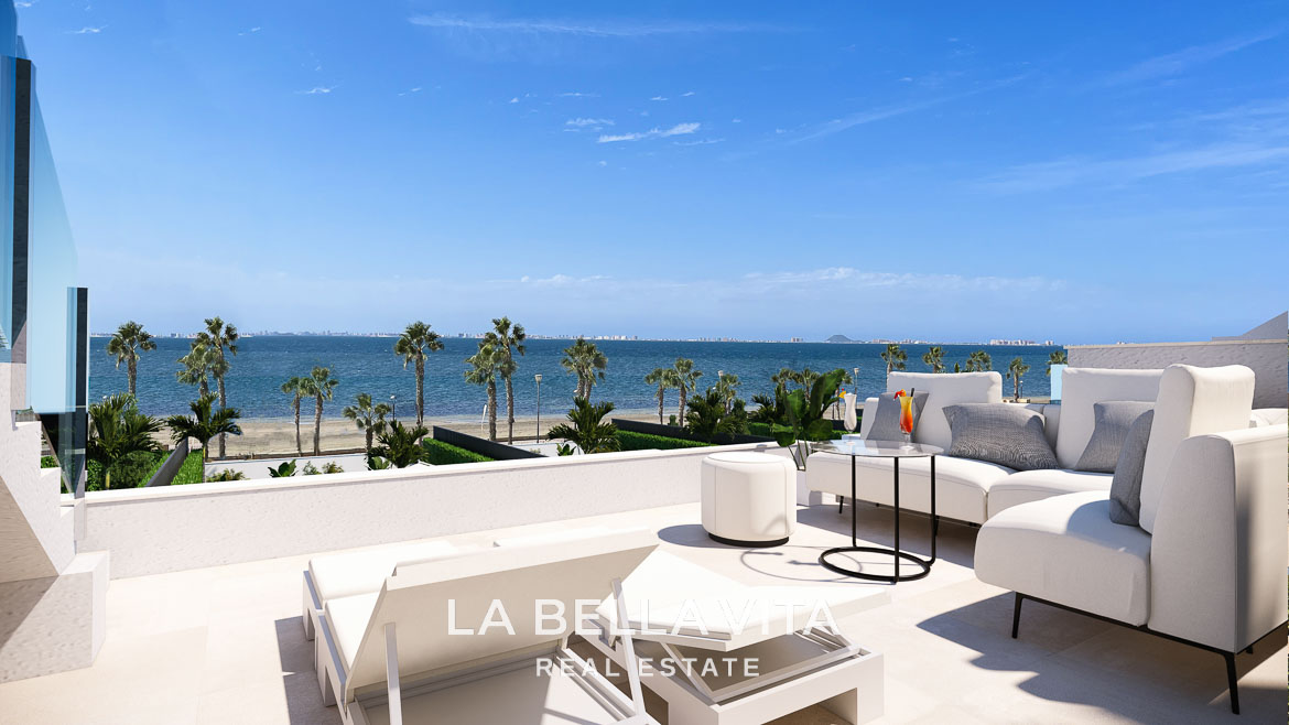 Exclusive Beachfront Villas with private pools and sea views for sale in Los Alcazares – Prime Location on the Mar Menor