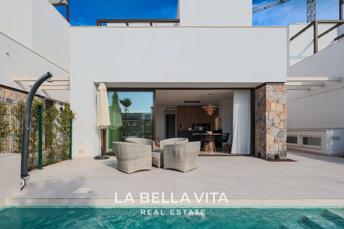 Exclusive New Build Villas with Basement for sale in Santa Rosalía Resort – Luxury, Space, and Competitive Prices