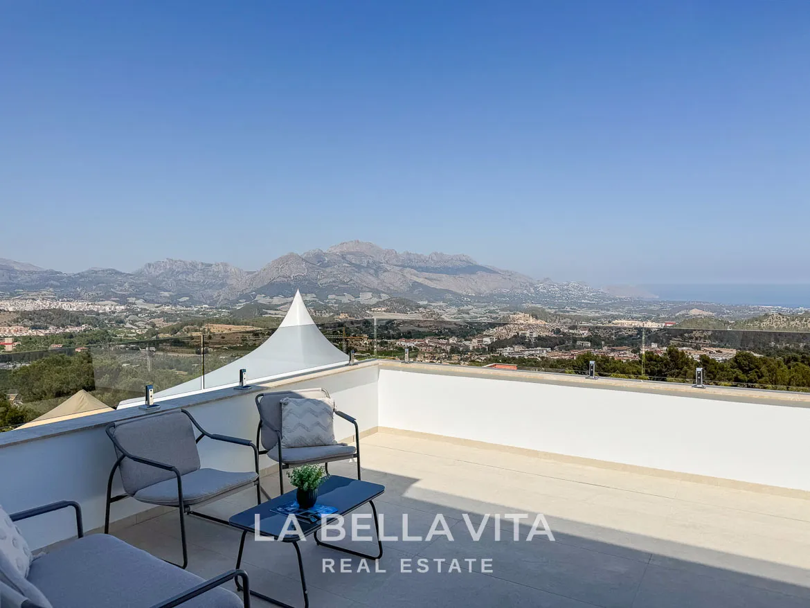 Luxury New Build Properties with sea views for sale in Polop Hills