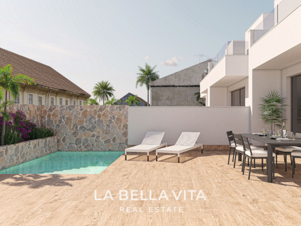 Modern New Build Villa with Private Pool and Solarium for Sale – Just 300 Meters Walking to the Beach in Torre de la Horadada