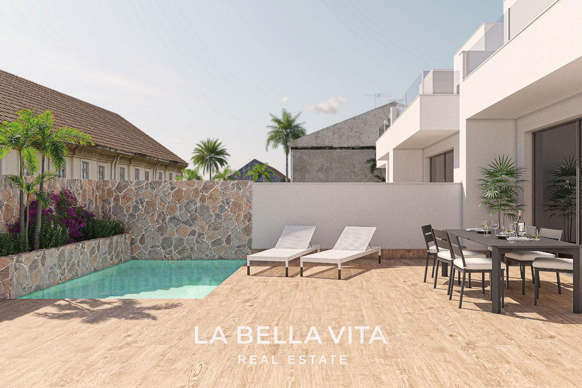 Modern New Build Villa with Private Pool and Solarium for Sale – Just 300 Meters Walking to the Beach in Torre de la Horadada