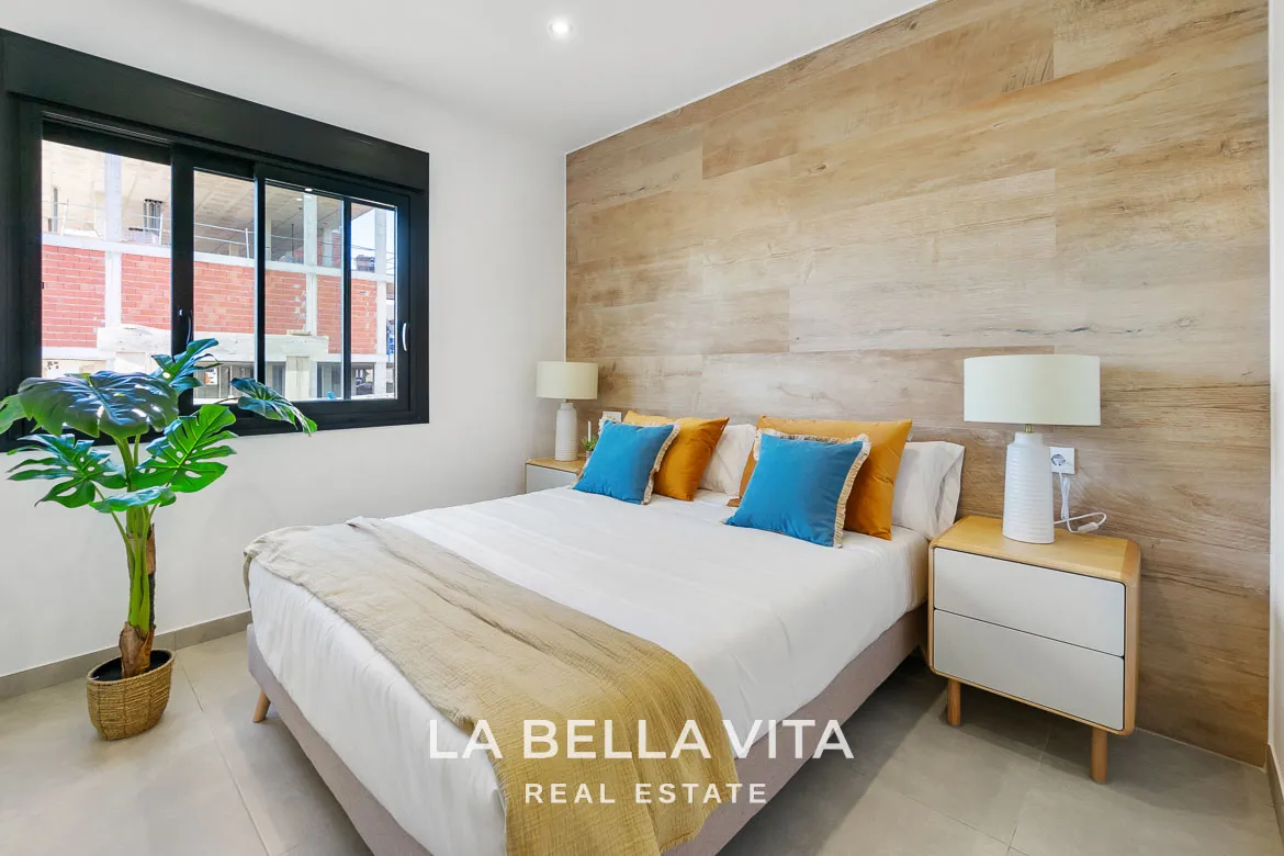 Modern New Build Villa with Private Pool and Solarium for Sale – Just 300 Meters Walking to the Beach in Torre de la Horadada