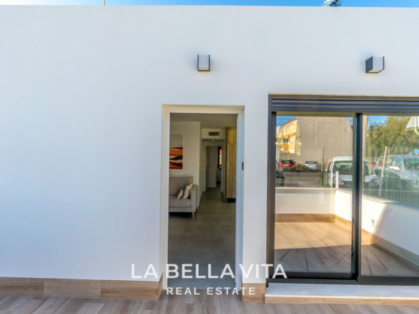 Modern New Build Villa with Private Pool and Solarium for Sale – Just 300 Meters Walking to the Beach in Torre de la Horadada