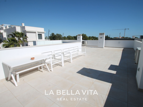 Modern Resale single-storey Villa for sale in Lo Romero Golf, Pilar de la Horadada – Exclusive Opportunity!